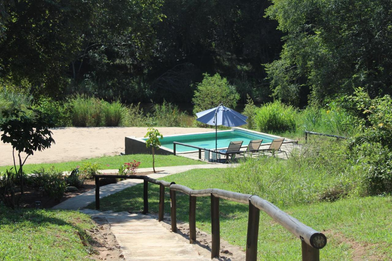 Lions Rock Rapids - Luxury Tented Camp Хейзивю Екстериор снимка