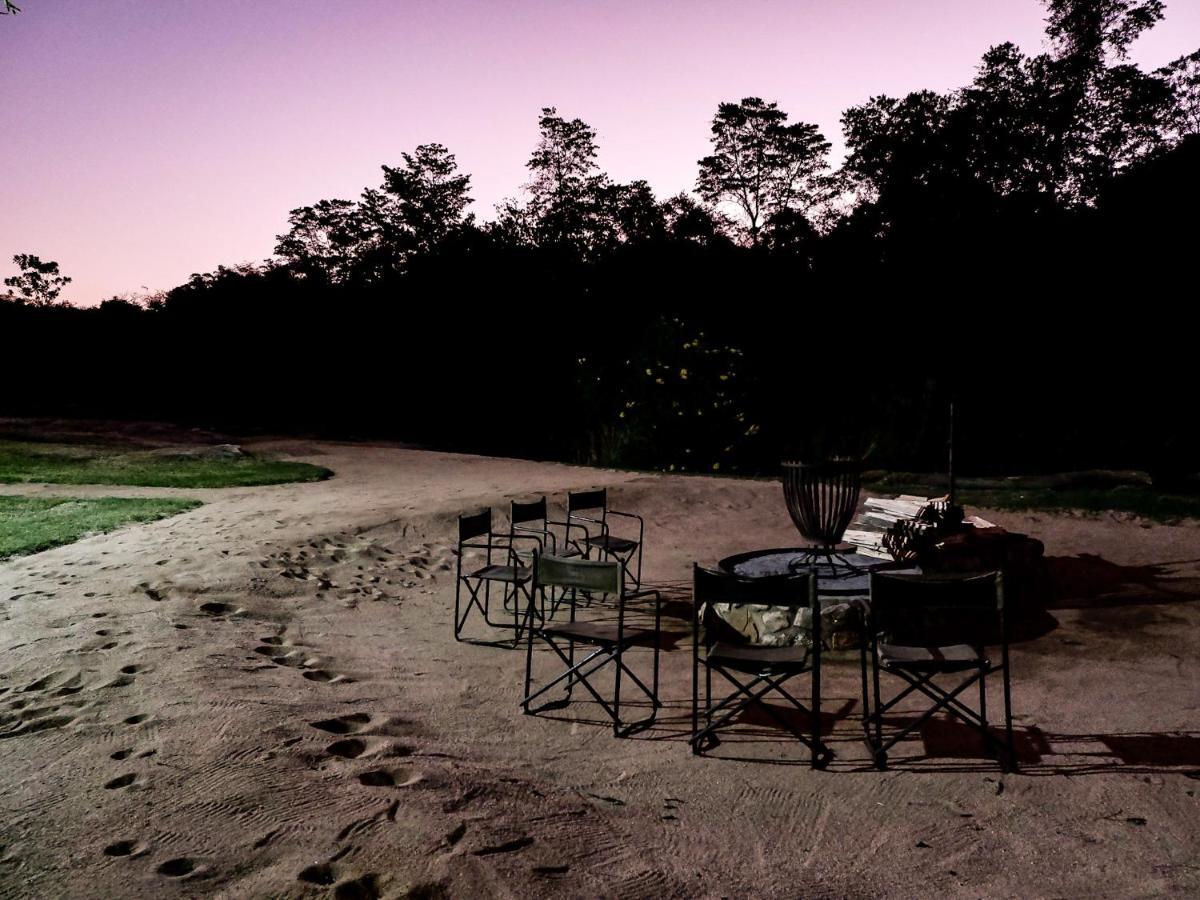 Lions Rock Rapids - Luxury Tented Camp Хейзивю Екстериор снимка