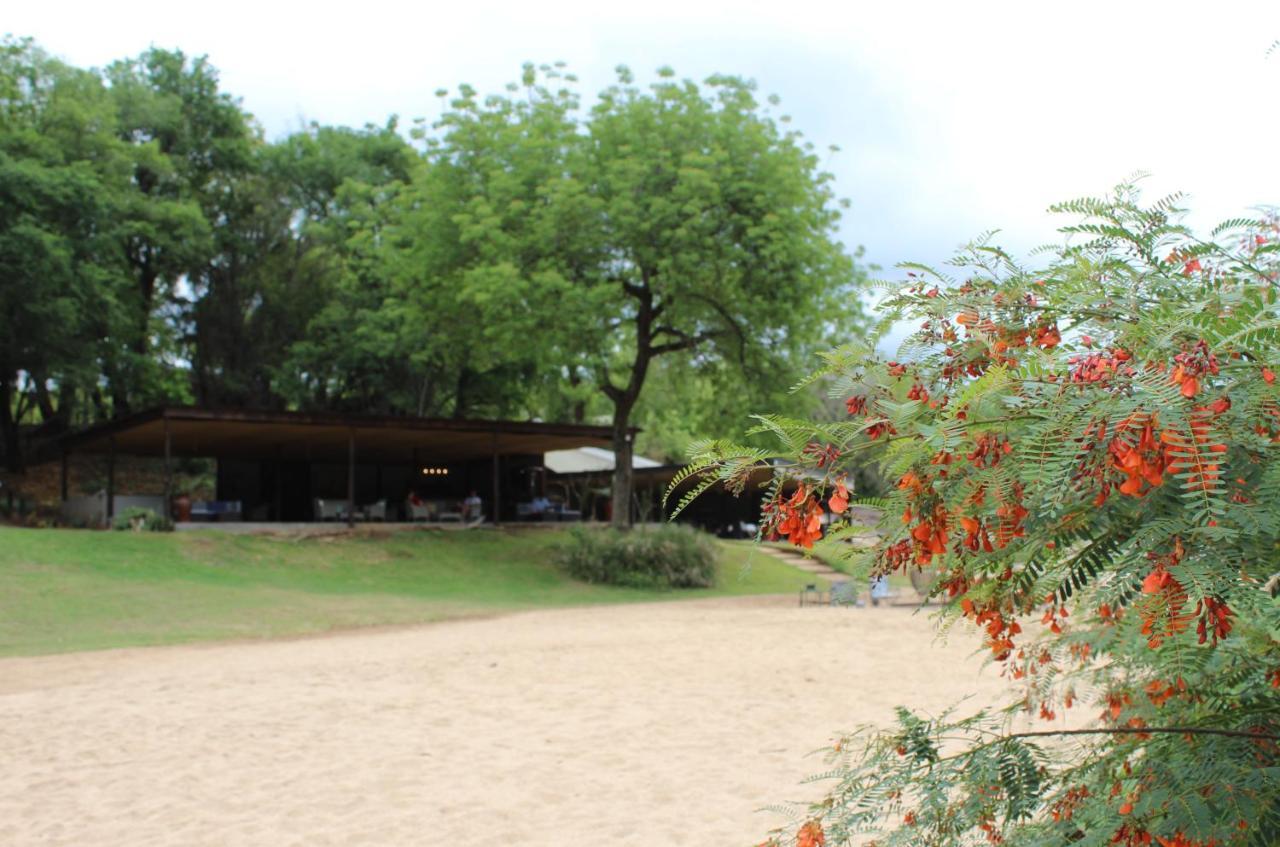 Lions Rock Rapids - Luxury Tented Camp Хейзивю Екстериор снимка